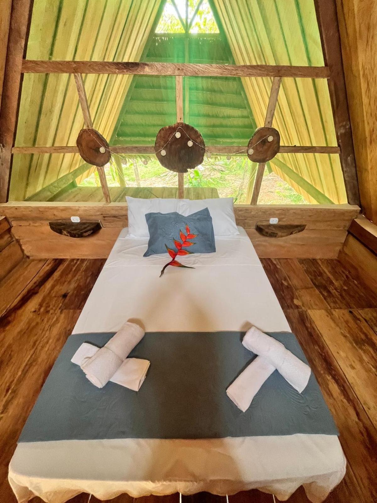 Purachata Ecolodge อีกีโตส ภายนอก รูปภาพ