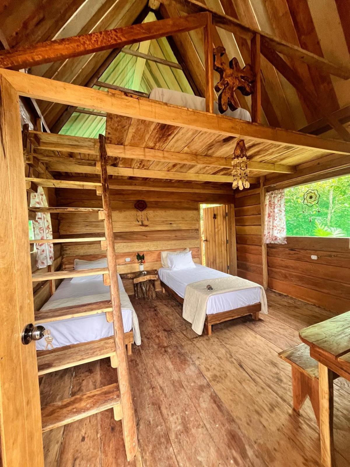 Purachata Ecolodge อีกีโตส ภายนอก รูปภาพ